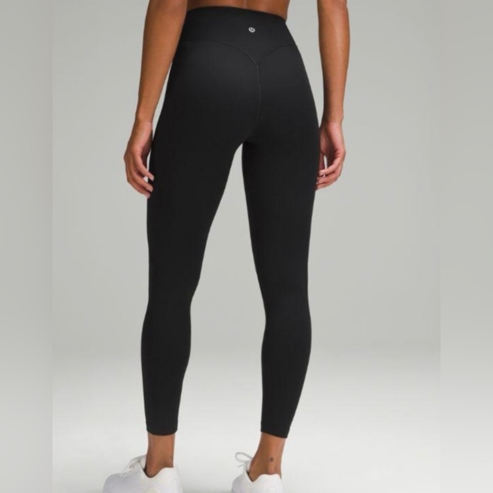 Lululemon Breezethrough High-Rise Tight 25”